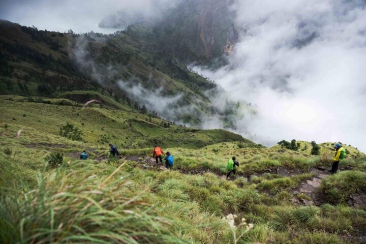 4 Days Summit Lake to Senaru or Torean