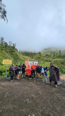 Explore Summit Rinjani and Segara Anak Lake turn back Sembalun or Direct to Senaru Rim and Senaru Village or Torean on Mount Rinjani National Park